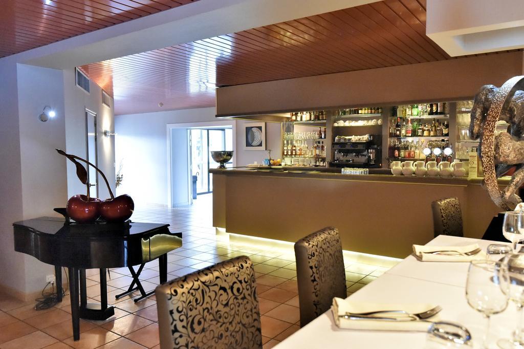 Le Domaine Des Oliviers Ξενοδοχείο Pierrelatte Εξωτερικό φωτογραφία