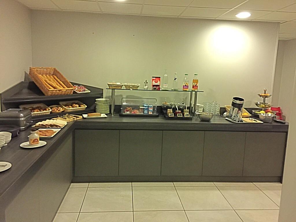 Le Domaine Des Oliviers Ξενοδοχείο Pierrelatte Εξωτερικό φωτογραφία